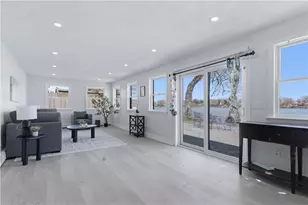 462 Lake Shore Dr, Warwick, RI 02889 - Photo 12