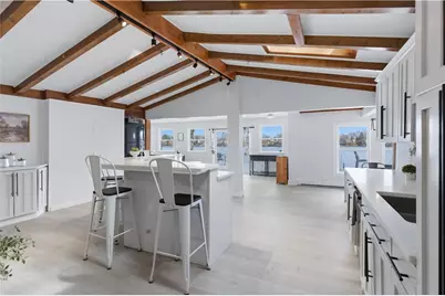 462 Lake Shore Drive, Warwick, RI 02889 - Photo 6