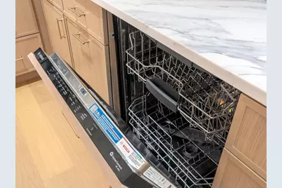 7 Dearborn Street #2, Newport, RI 02840 - Photo 22