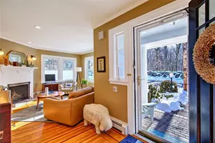 6 Alfred Stone Rd, Providence, RI 02906 - Photo 4