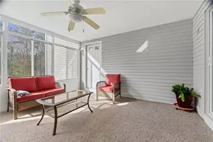 720 Putnam Pike, Smithfield, RI 02828 - Photo 12