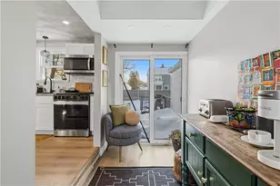 44 Woodstock Dr, Warwick, RI 02889 - Photo 8