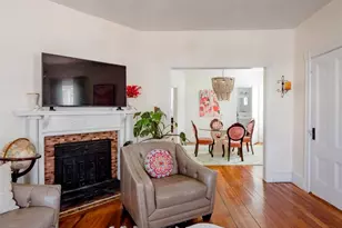 10 Carleton St, Providence, RI 02908 - Photo 2