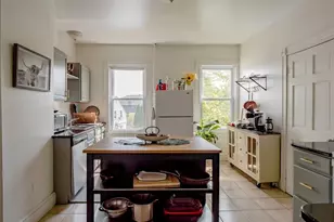 10 Carleton St, Providence, RI 02908 - Photo 6