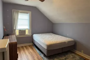 23 Carey St, Newport, RI 02840 - Photo 22