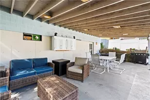 46 Auburn Ave, Johnston, RI 02919 - Photo 4