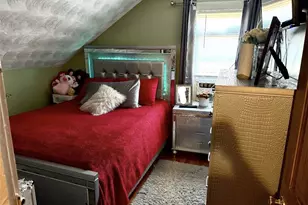 112 Hugo St, Providence, RI 02904 - Photo 18