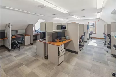 544 Douglas Avenue, Providence, RI 02908 - Photo 10