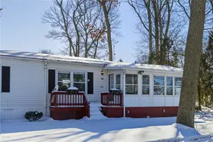 502 Forest Rd, Middletown, RI 02842 - Photo 10