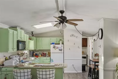 502 Forest Road, Middletown, RI 02842 - Photo 16