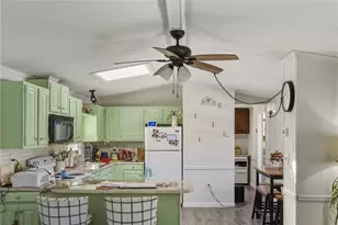 502 Forest Rd, Middletown, RI 02842 - Photo 16