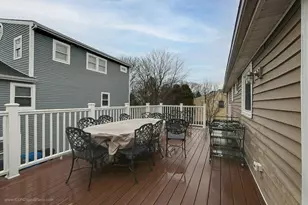 7 Wilbur Ave, Newport, RI 02840 - Photo 22