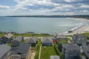 32 Esplanade St, Middletown, RI 02842 - Photo 4