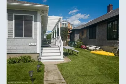 32 Esplanade Street, Middletown, RI 02842 - Photo 6