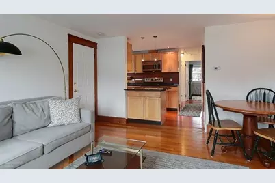 27 Vaughan Avenue, Newport, RI 02842 - Photo 4