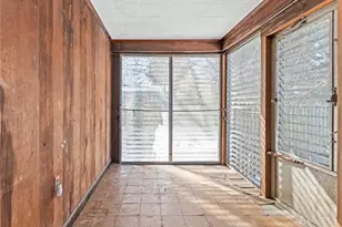 31 Archdale Dr, Warwick, RI 02889 - Photo 16