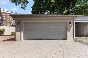 30 S Angell St, Providence, RI 02906 - Photo 36