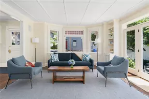 21 Division St, Newport, RI 02840 - Photo 8