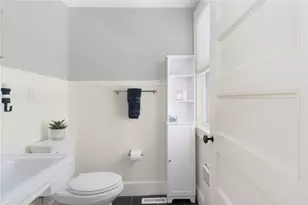 21 Division St, Newport, RI 02840 - Photo 18