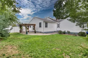 333 Greenwood Ave, Warwick, RI 02886 - Photo 36