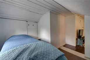333 Greenwood Ave, Warwick, RI 02886 - Photo 26
