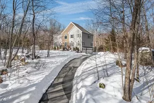 47 Austin Dr, Cumberland, RI 02864 - Photo 4
