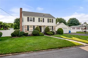 29 Poppy Dr, Cranston, RI 02920 - Photo 32