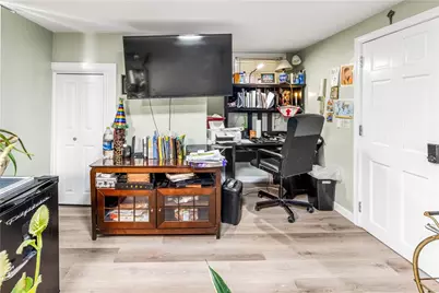 210 Lynch Street, Providence, RI 02908 - Photo 18