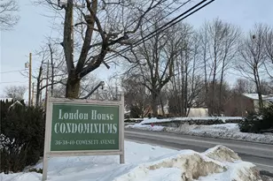 36 Cowesett Ave, West Warwick, RI 02893 - Photo 2