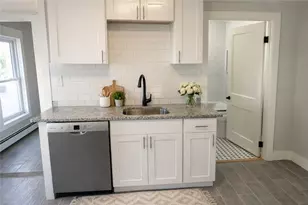 410 Wood St, Bristol, RI 02809 - Photo 2