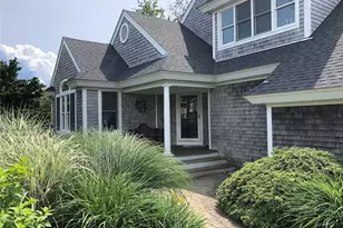 611 Wolcott Ave, Middletown, RI 02842 - Photo 2