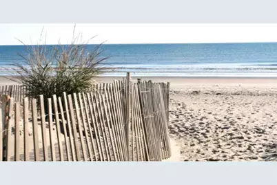 611 Wolcott Avenue, Middletown, RI 02842 - Photo 28