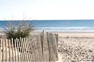 611 Wolcott Ave, Middletown, RI 02842 - Photo 28