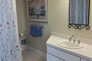 611 Wolcott Ave, Middletown, RI 02842 - Photo 18