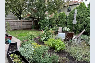 172 Bluff Avenue, Cranston, RI 02905 - Photo 32