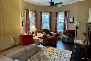 172 Bluff Ave, Cranston, RI 02905 - Photo 10