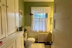 172 Bluff Ave, Cranston, RI 02905 - Photo 22