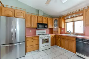 17 Tremont St St, North Providence, RI 02904 - Photo 14