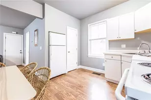 8 Green Pl, Newport, RI 02840 - Photo 8