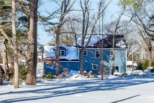 52 Bruce Ln, Warwick, RI 02886 - Photo 4