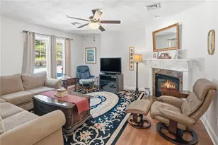 200 Roger Williams Ave, East Providence, RI 02916 - Photo 14