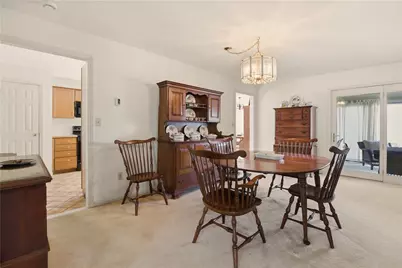 31 Belmont Drive, Portsmouth, RI 02871 - Photo 8