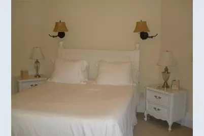 589 Bellevue Avenue, Newport, RI 02840 - Photo 18