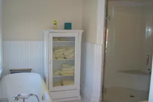 589 Bellevue Ave, Newport, RI 02840 - Photo 14