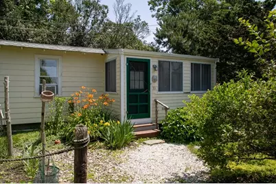 33 Warren Avenue, Middletown, RI 02842 - Photo 1