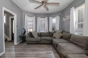 43 Warwick Rd, Pawtucket, RI 02861 - Photo 10