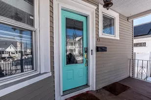 43 Warwick Rd, Pawtucket, RI 02861 - Photo 2