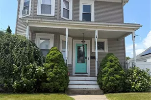 43 Warwick Rd, Pawtucket, RI 02861 - Photo 1