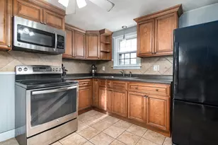 90 Massachusetts Ave, Warwick, RI 02888 - Photo 10