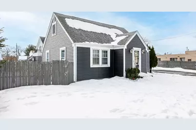 90 Massachusetts Avenue, Warwick, RI 02888 - Photo 2